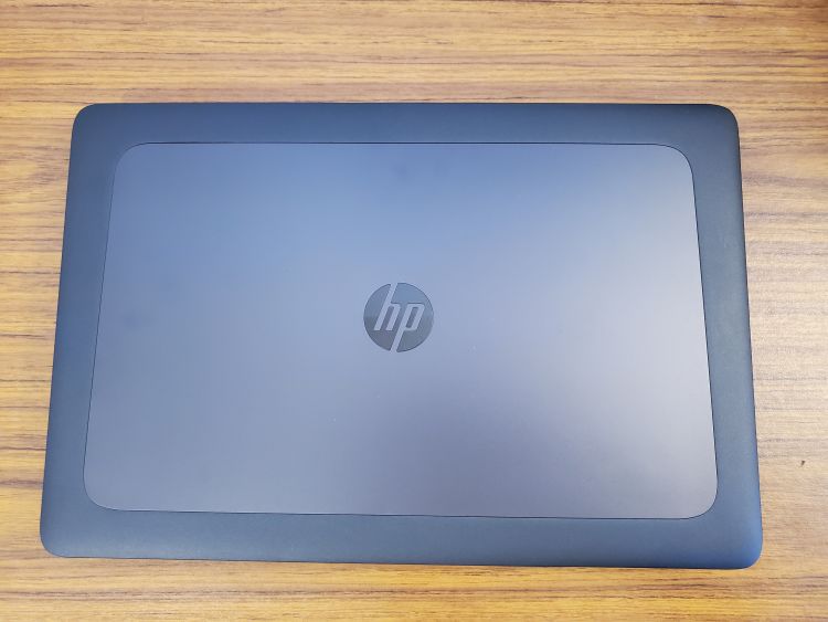 HP ZBook 17 G4 (Xeon E3-1535M v6/32gb/1TB/P5000) - 电脑/配件